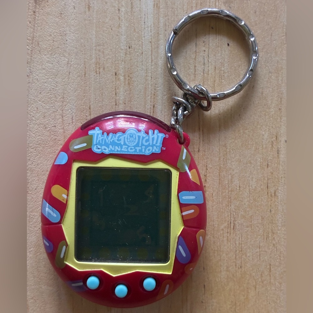2004 Tamagotchi Connection V2 Red JellybeanCandy, Working, With New Battery
